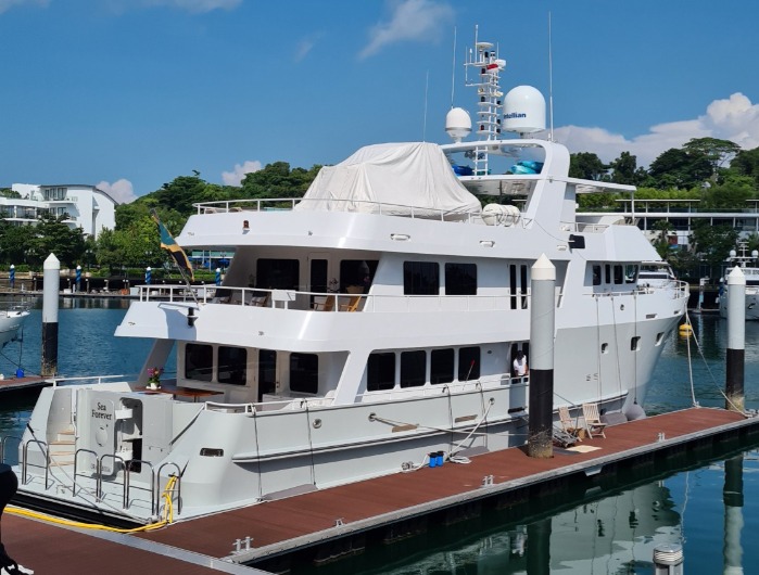 The Largest Tri-Hull in the World - US$100 Million! Trimaran Super Yacht